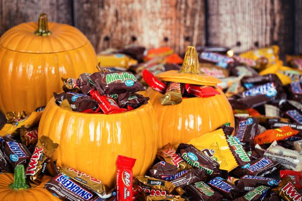 Halloween candy do's and don'ts